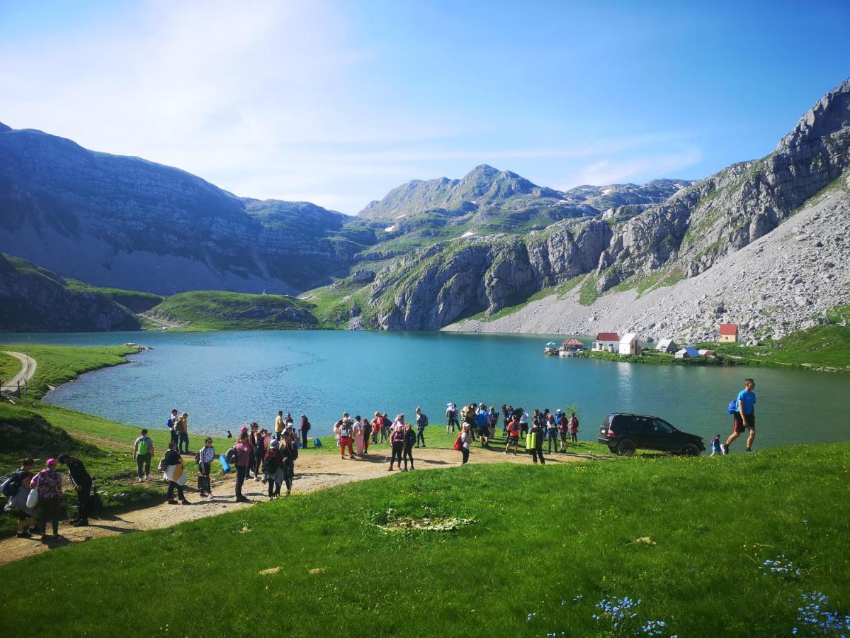Rural Household Minic - Kapetanovo Jezero Vandrehjem Kolašin Eksteriør billede