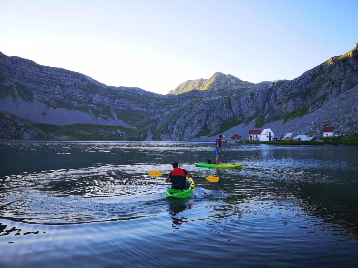 Rural Household Minic - Kapetanovo Jezero Vandrehjem Kolašin Eksteriør billede