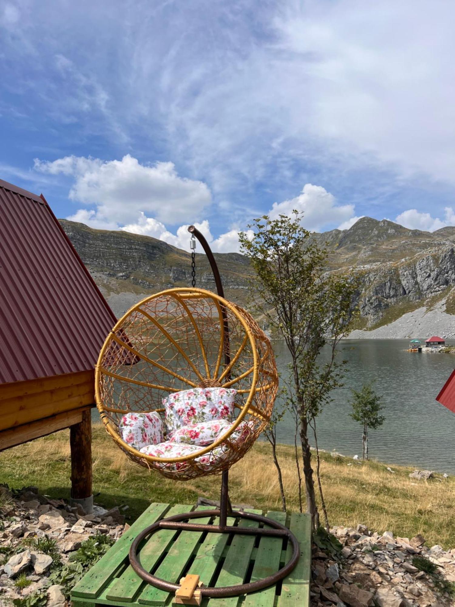 Rural Household Minic - Kapetanovo Jezero Vandrehjem Kolašin Eksteriør billede