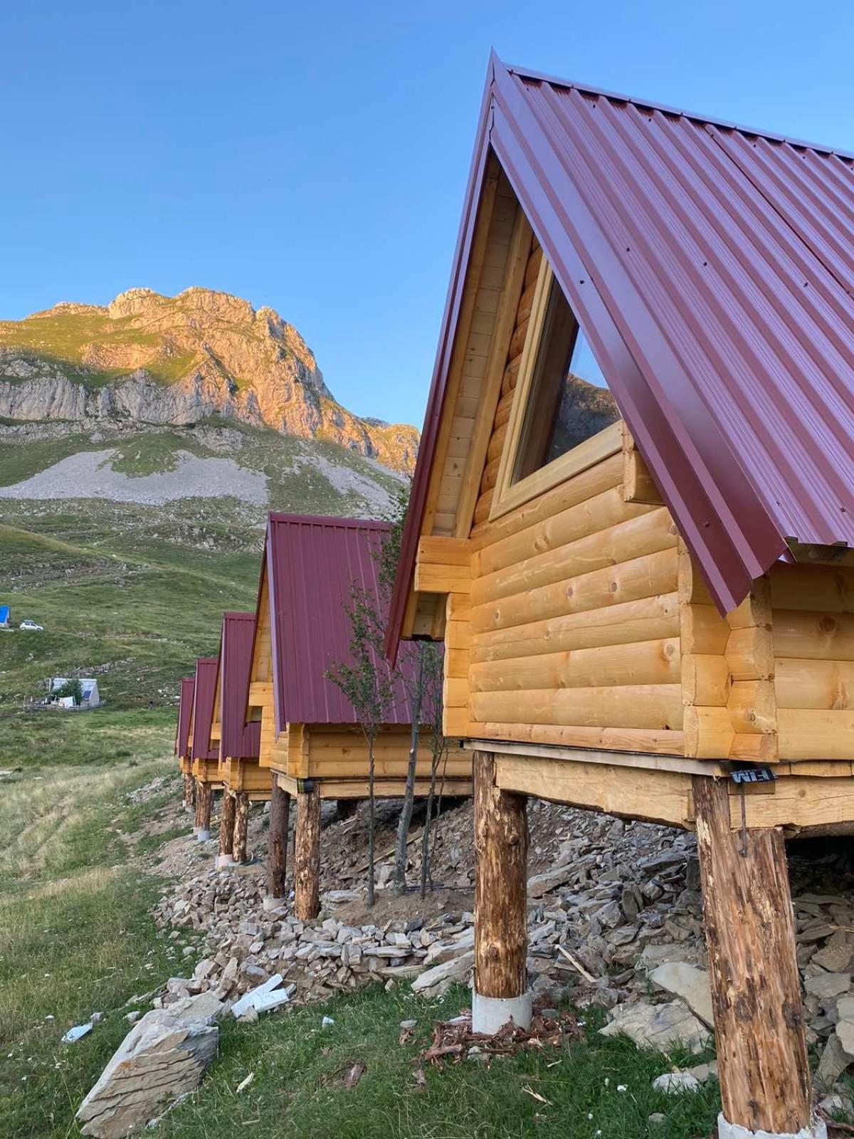 Rural Household Minic - Kapetanovo Jezero Vandrehjem Kolašin Eksteriør billede