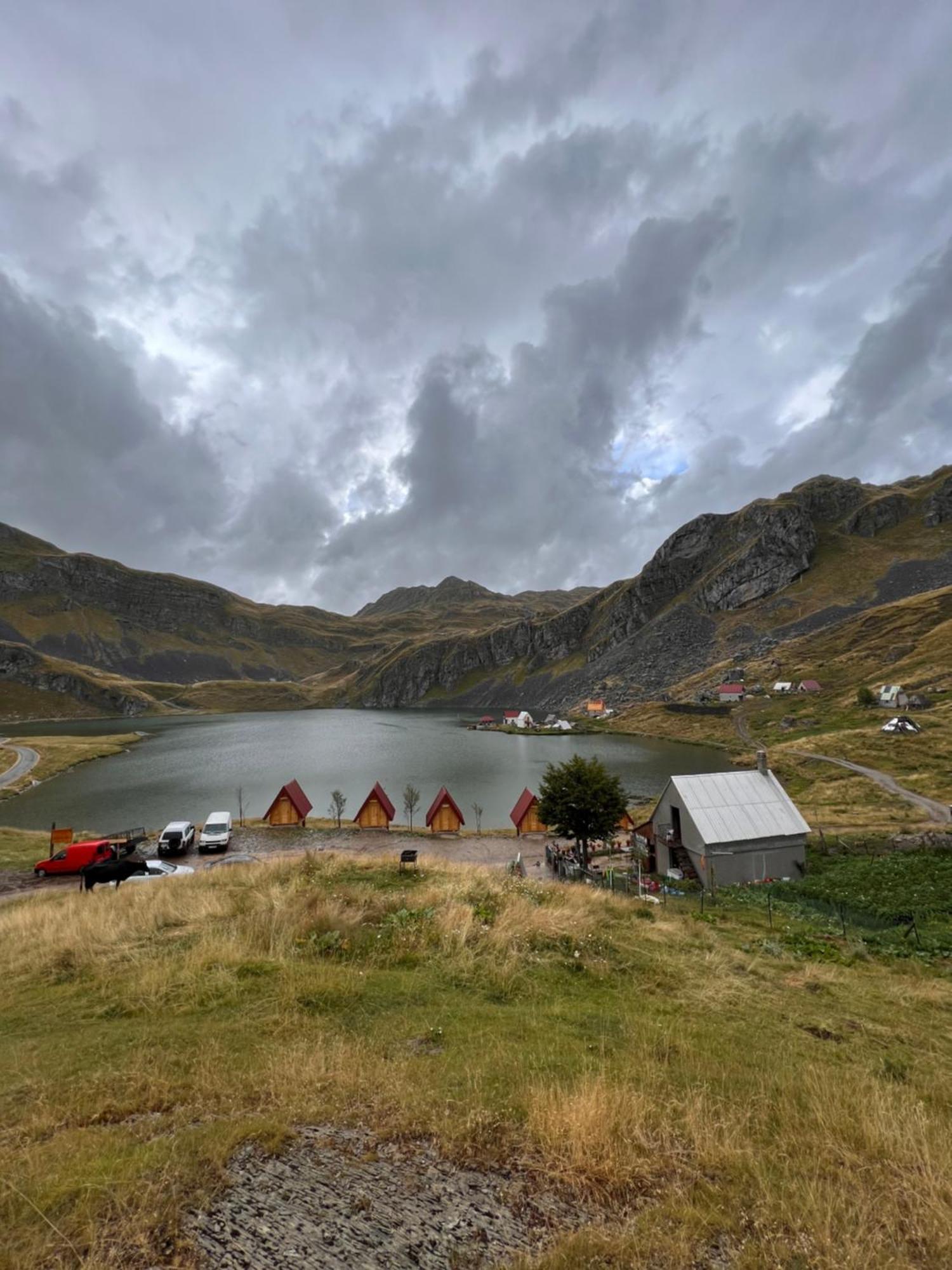 Rural Household Minic - Kapetanovo Jezero Vandrehjem Kolašin Eksteriør billede