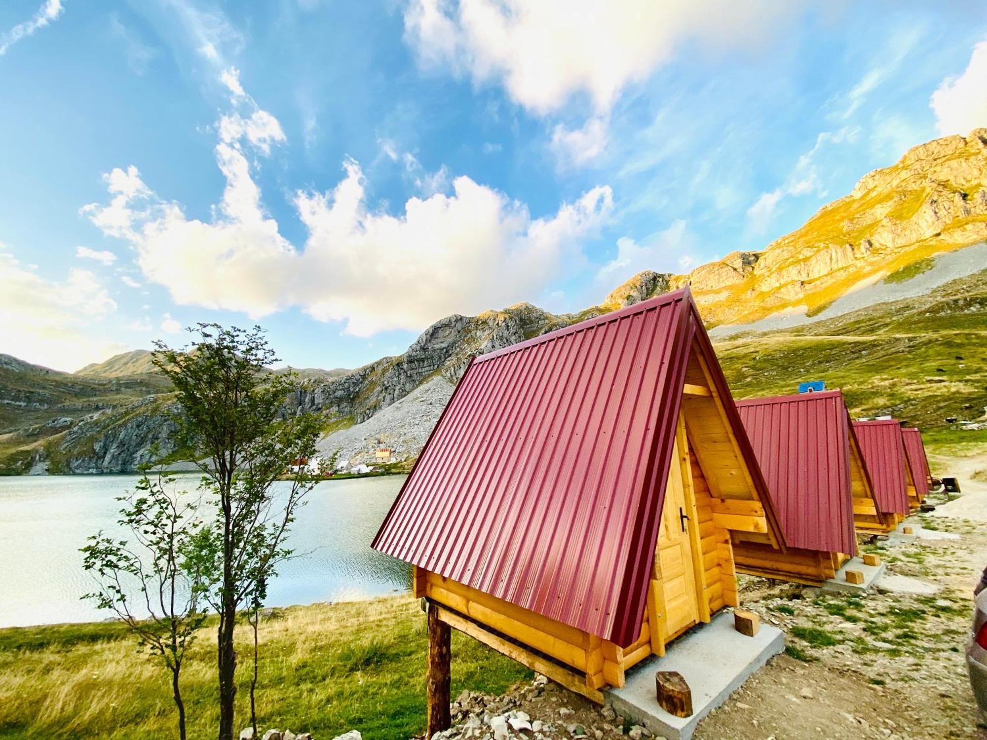Rural Household Minic - Kapetanovo Jezero Vandrehjem Kolašin Eksteriør billede