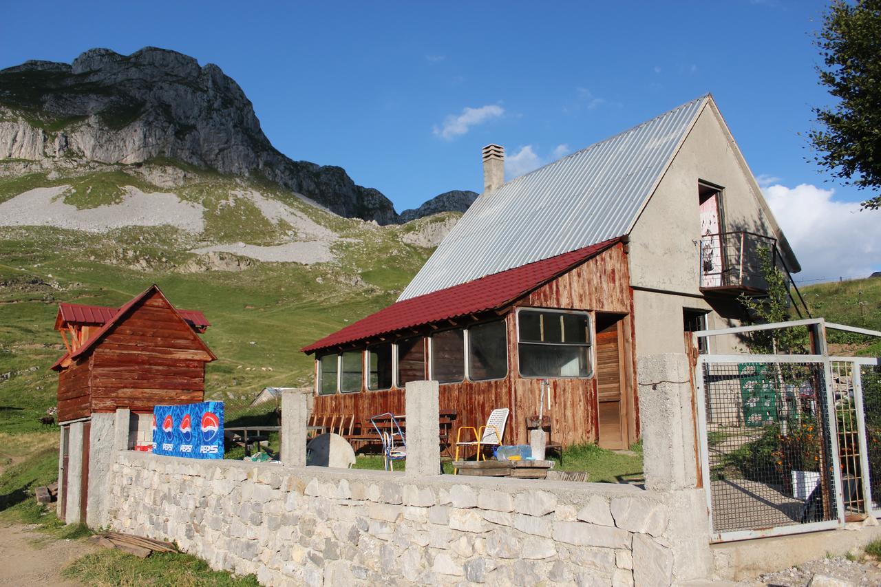Rural Household Minic - Kapetanovo Jezero Vandrehjem Kolašin Eksteriør billede