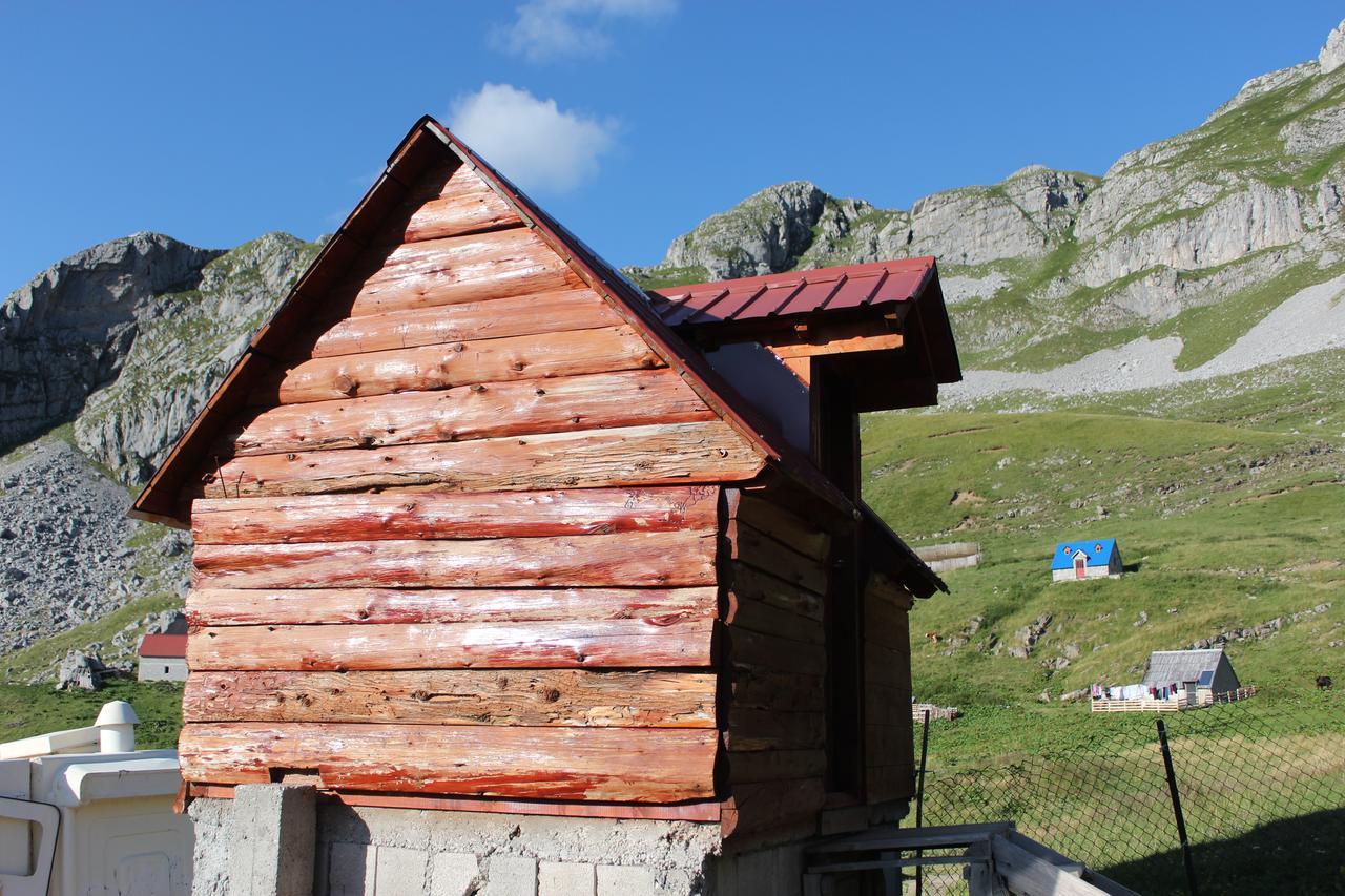 Rural Household Minic - Kapetanovo Jezero Vandrehjem Kolašin Eksteriør billede