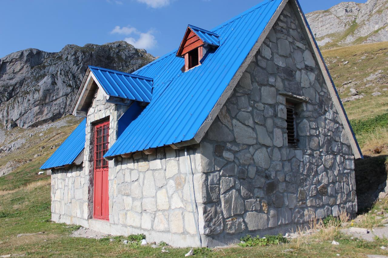 Rural Household Minic - Kapetanovo Jezero Vandrehjem Kolašin Eksteriør billede