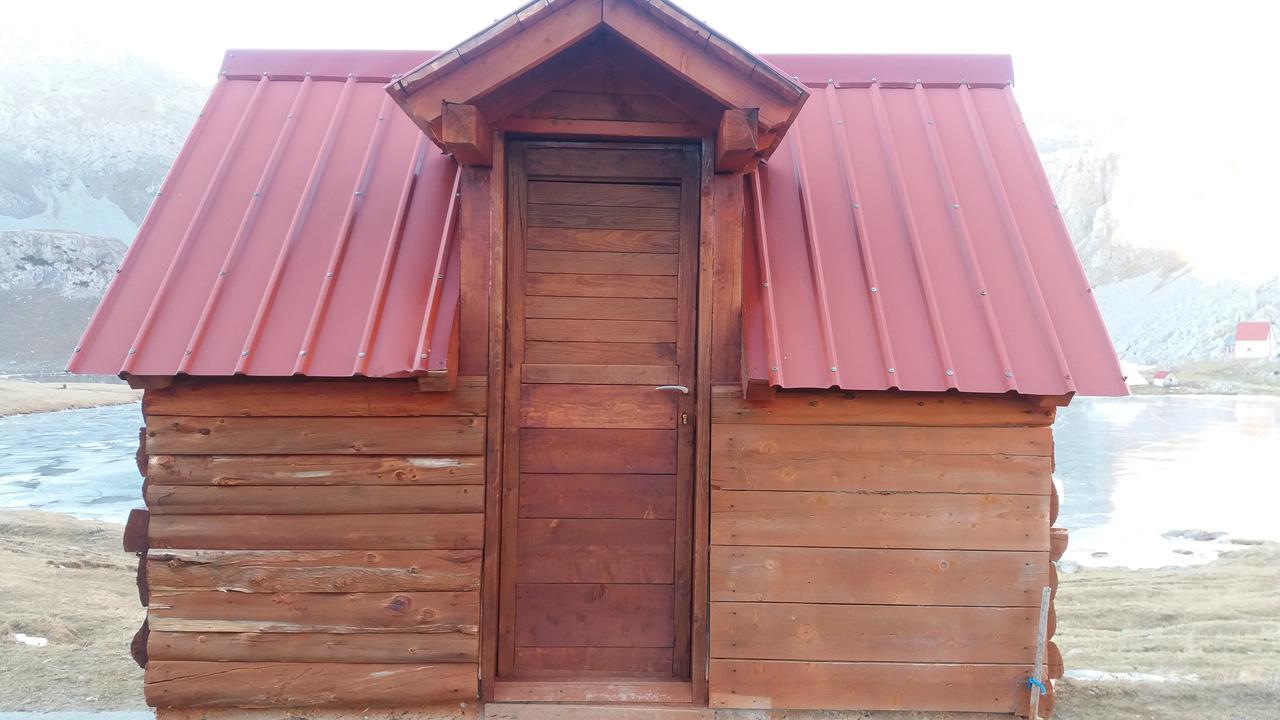 Rural Household Minic - Kapetanovo Jezero Vandrehjem Kolašin Eksteriør billede