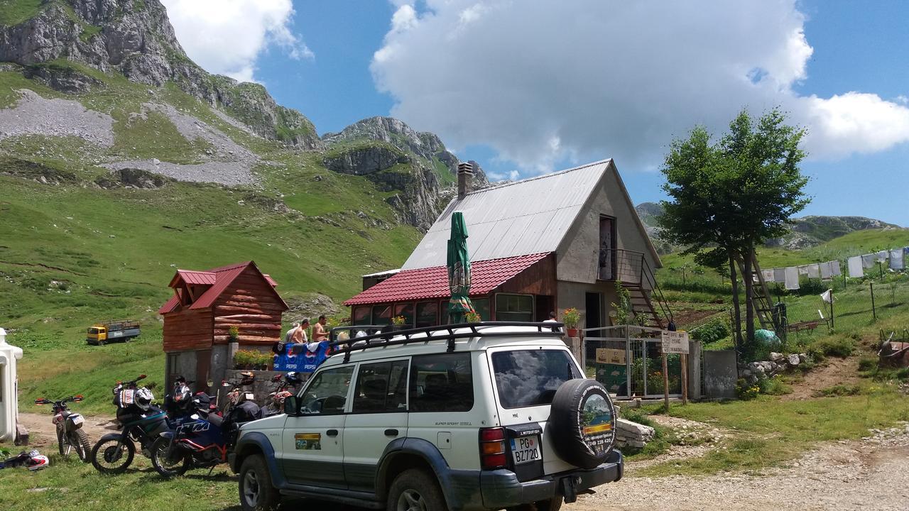 Rural Household Minic - Kapetanovo Jezero Vandrehjem Kolašin Eksteriør billede